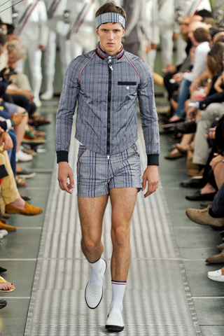 Moncler Gamme Bleu / - 2012